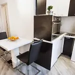 Apartment Laledo *