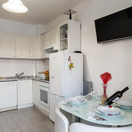 Apartment Laledo