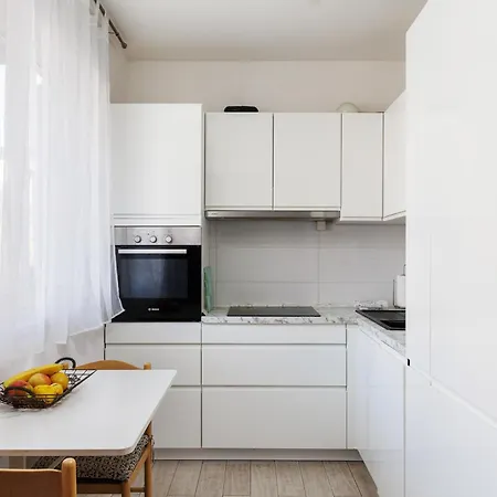Laledo Apartamento *