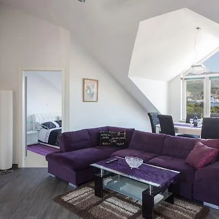Apartman Laledo